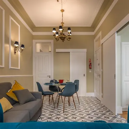 Апартаменты Garden Retreat *