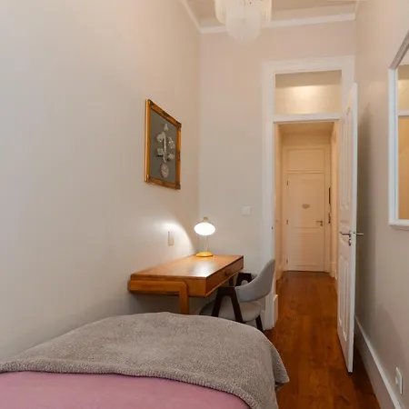 Апартаменты Garden Retreat *